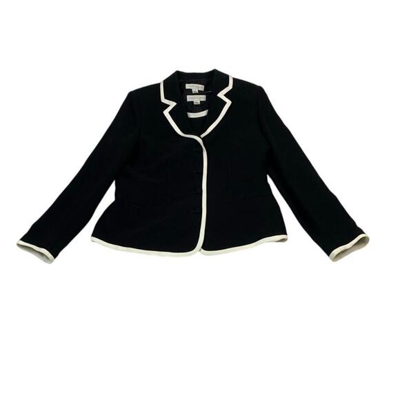 Casual Corner Jackets & Blazers - Casual Corner Vntg 90s Black Tailored Blazer & Shell w White Edging  - Size 12